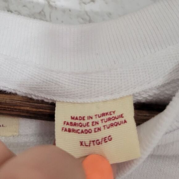 Levis NWOT crew neck sweatshirt - Picture 9 of 14